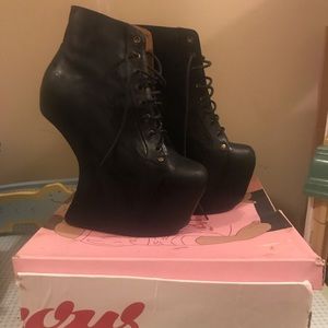 Sold: Jefferey Campbell